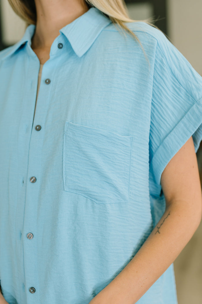 Keep Up Collared Button Down in Sky Blue – alternate view 2